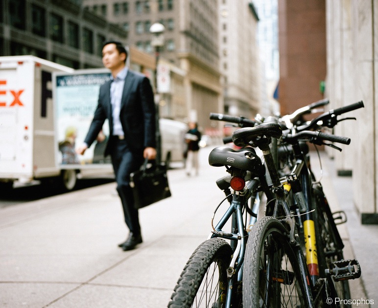 bikes-and-pedestrian-prosophos-test-shot-mamiya-7
